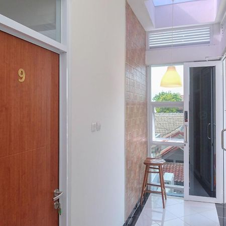 Reddoorz Syariah @ Tlogosari Semarang Hotel Alastuwo ภายนอก รูปภาพ