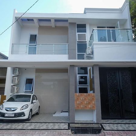 Reddoorz Syariah @ Tlogosari Semarang Hotel Alastuwo ภายนอก รูปภาพ