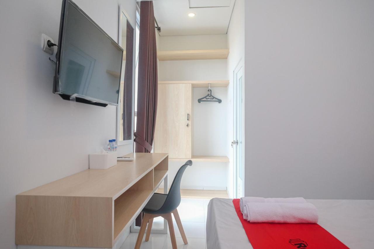 Reddoorz Syariah @ Tlogosari Semarang Hotel Alastuwo ภายนอก รูปภาพ