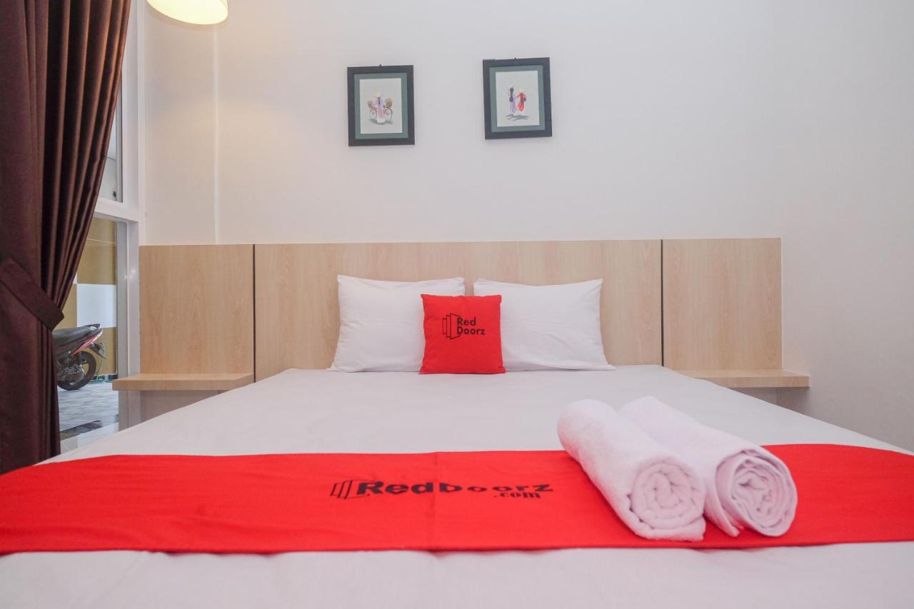Reddoorz Syariah @ Tlogosari Semarang Hotel Alastuwo ภายนอก รูปภาพ
