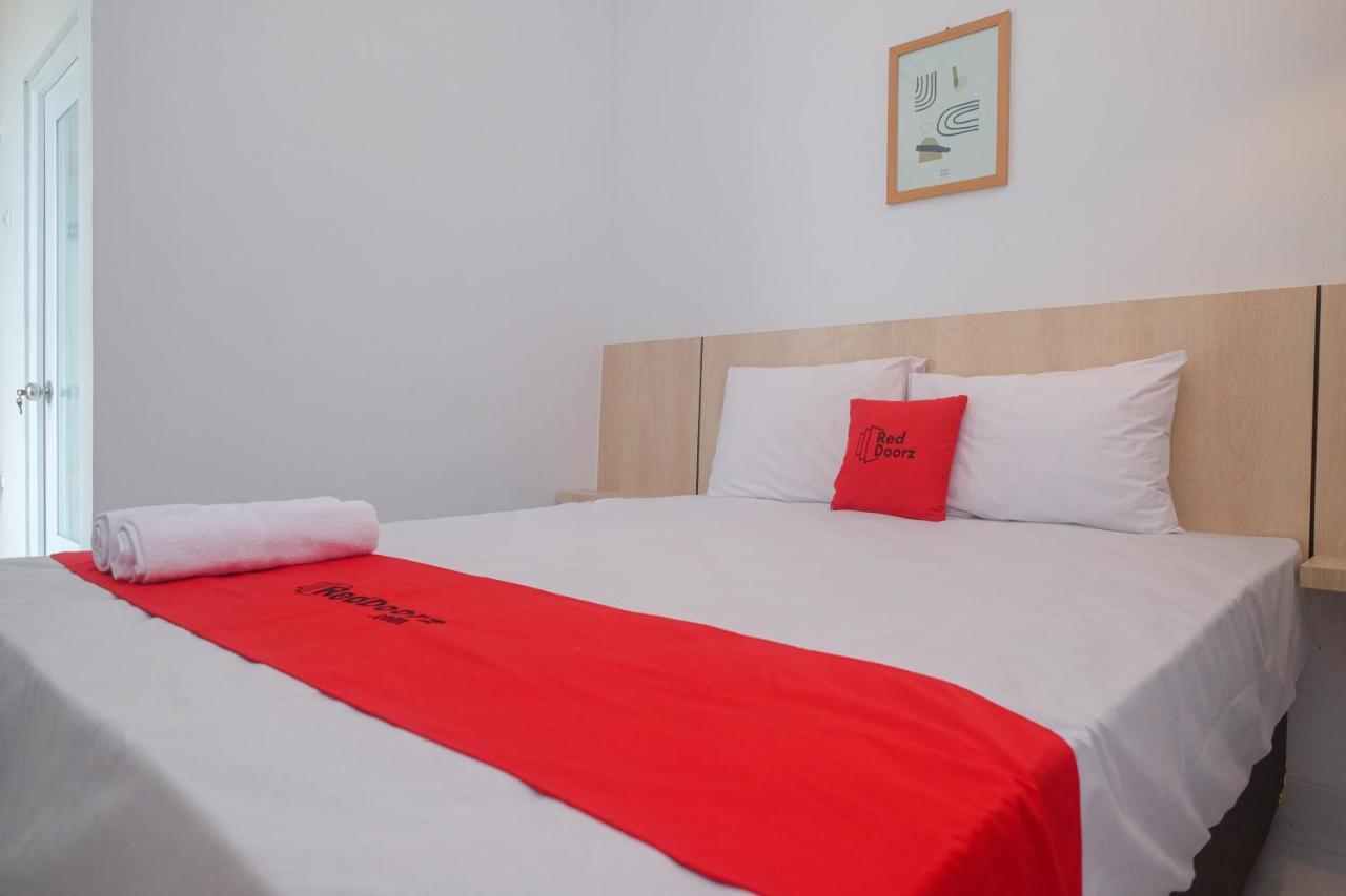 Reddoorz Syariah @ Tlogosari Semarang Hotel Alastuwo ภายนอก รูปภาพ