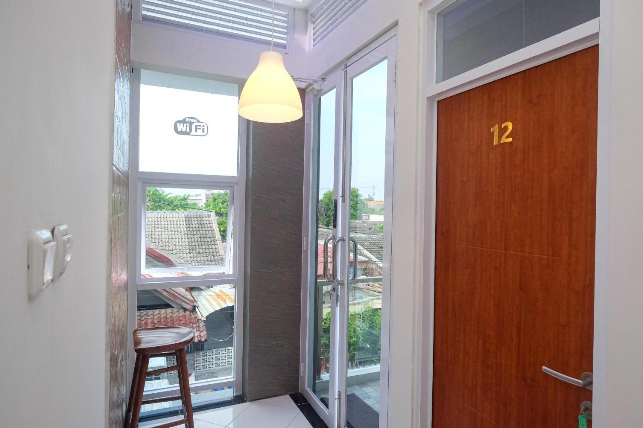 Reddoorz Syariah @ Tlogosari Semarang Hotel Alastuwo ภายนอก รูปภาพ